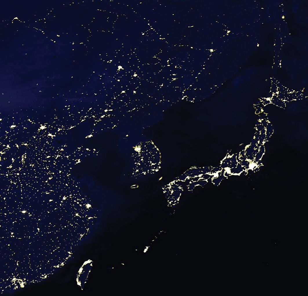 卫星拍摄的中日韩夜间照片